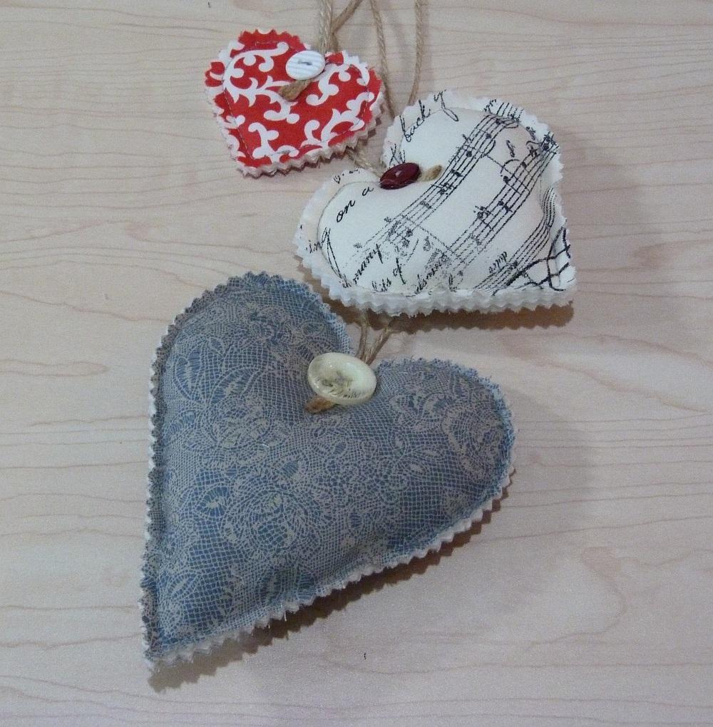 Fun Heart Ornament - Quilting Tips & Techniques 027